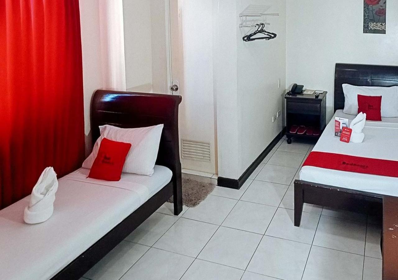 Hotel Reddoorz Near Ormoc Port Terminal Extérieur photo