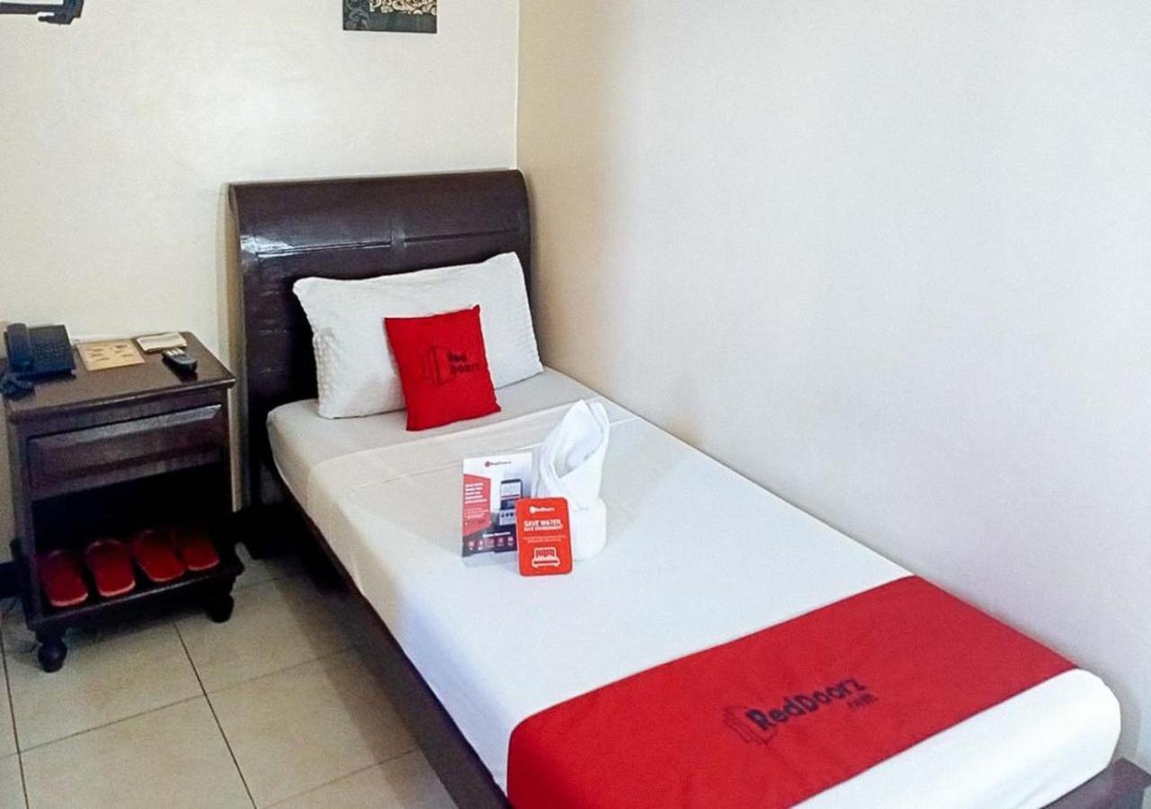 Hotel Reddoorz Near Ormoc Port Terminal Extérieur photo