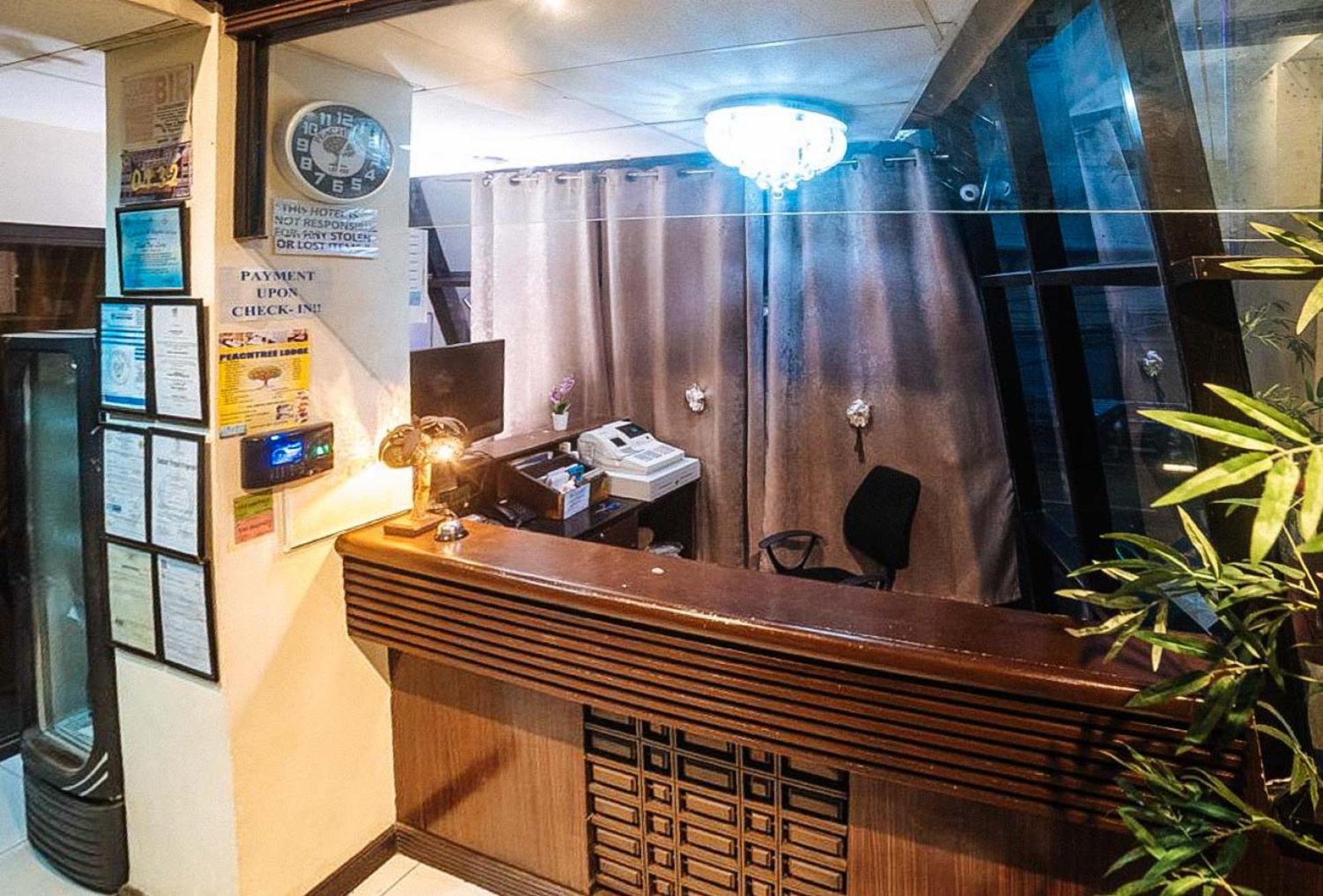 Hotel Reddoorz Near Ormoc Port Terminal Extérieur photo